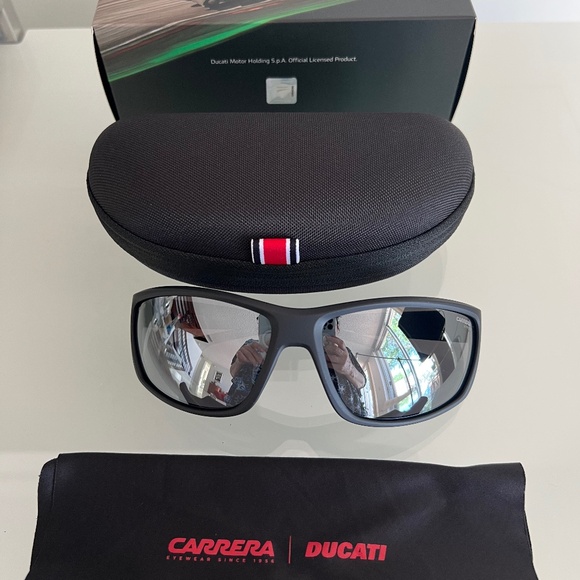 CARRERA DUCATI CARDUC 002/S Mirrored Sunglasses - Picture 1 of 7